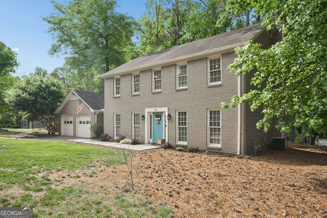 105 Sweetwood Way, Roswell, GA 30076