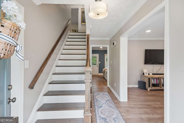 105 Sweetwood Way, Roswell, GA 30076