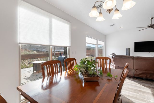 566 N SAGE CREST DR, Washington, UT 84780