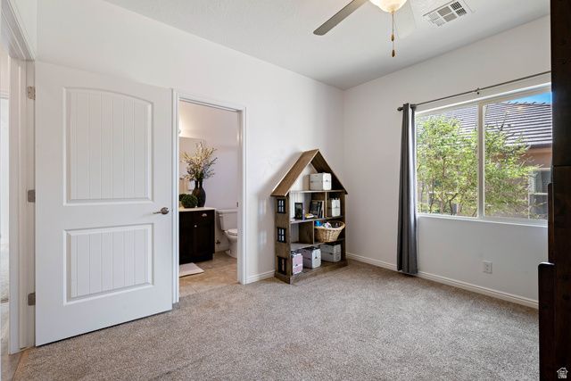 566 N SAGE CREST DR, Washington, UT 84780