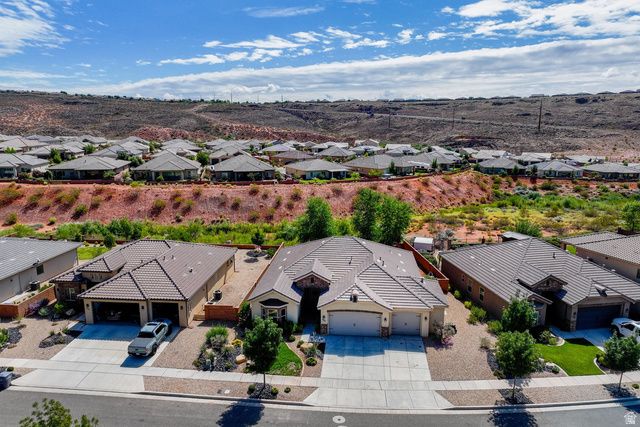 566 N SAGE CREST DR, Washington, UT 84780