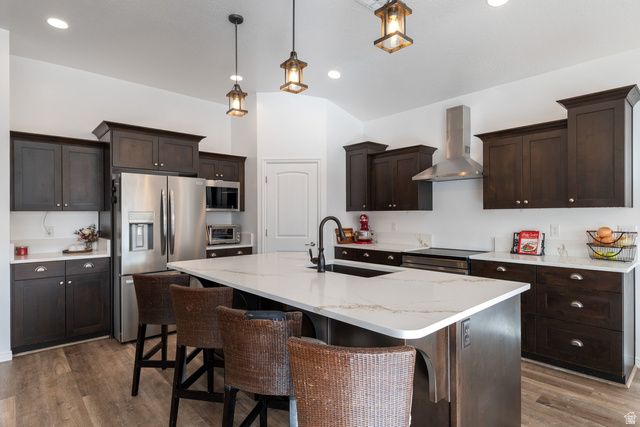 566 N SAGE CREST DR, Washington, UT 84780