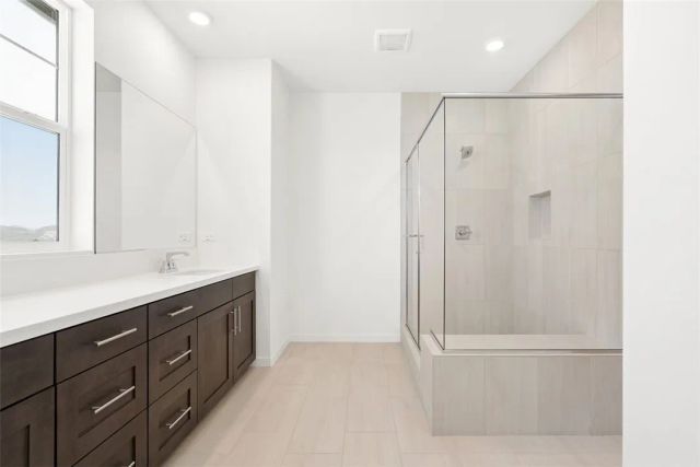 3718 Crossen Drive, Corona, CA 92883