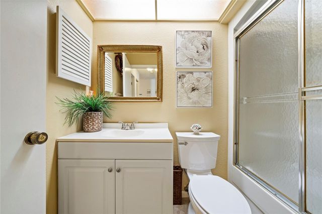 7360 ULMERTON ROAD 15D, Largo, FL 33771