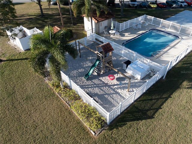 7360 ULMERTON ROAD 15D, Largo, FL 33771