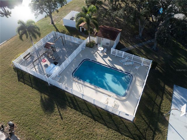 7360 ULMERTON ROAD 15D, Largo, FL 33771