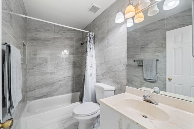 1895 Vista Way, Margate, FL 33063