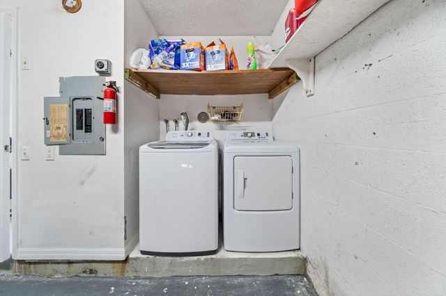 1895 Vista Way, Margate, FL 33063