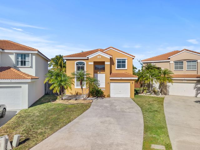 1895 Vista Way, Margate, FL 33063