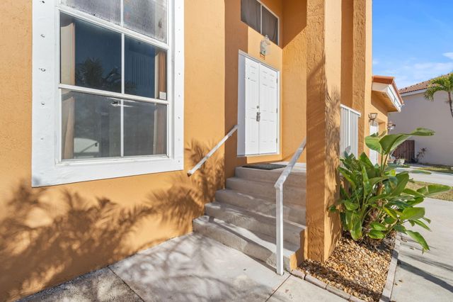 1895 Vista Way, Margate, FL 33063