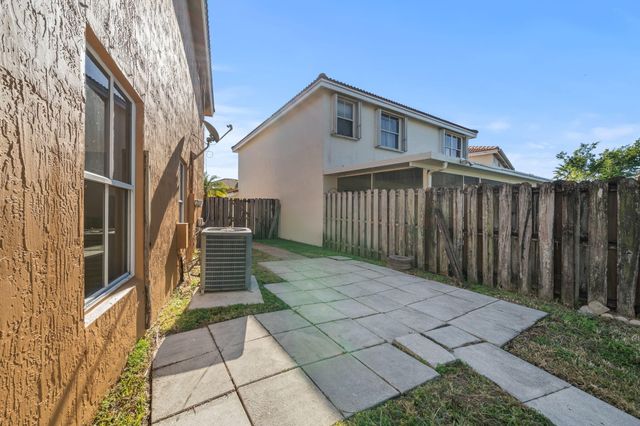 1895 Vista Way, Margate, FL 33063