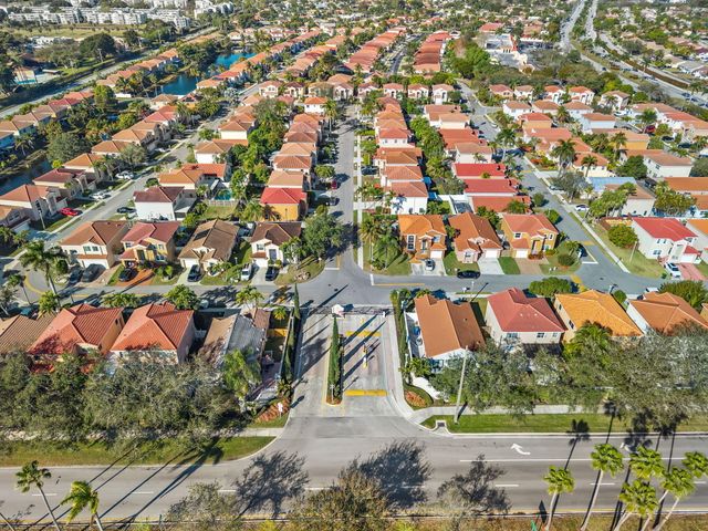 1895 Vista Way, Margate, FL 33063