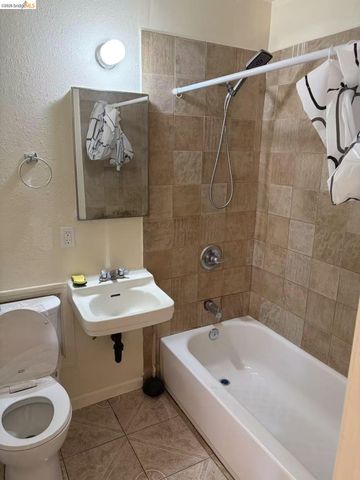 1875 18Th St, San Pablo, CA 94806