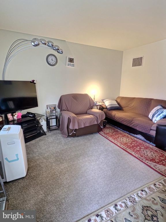 134 BROWN ST, MOUNT HOLLY, NJ 08060 — photo 2