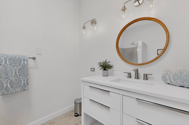 5118 Guadalupe Trail NW, Albuquerque, NM 87107