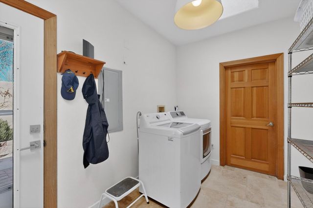 5118 Guadalupe Trail NW, Albuquerque, NM 87107