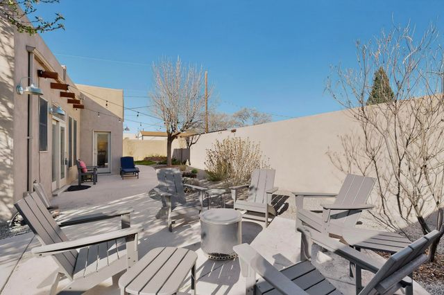 5118 Guadalupe Trail NW, Albuquerque, NM 87107