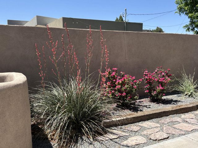 5118 Guadalupe Trail NW, Albuquerque, NM 87107