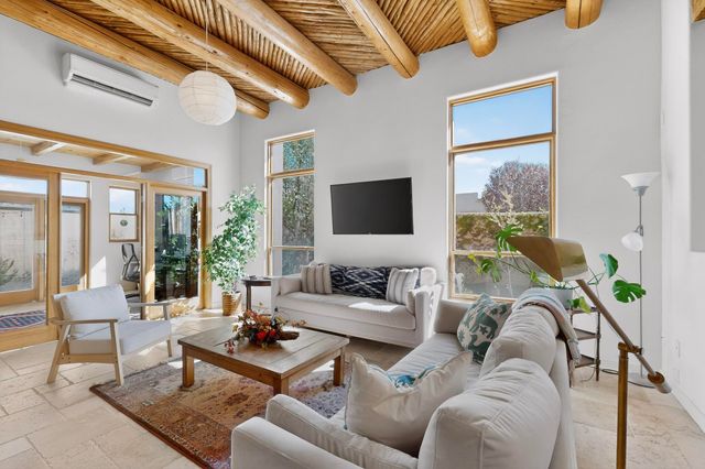 5118 Guadalupe Trail NW, Albuquerque, NM 87107