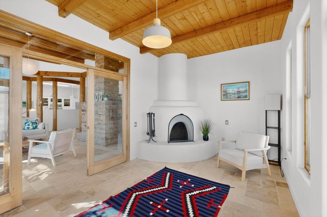 5118 Guadalupe Trail NW, Albuquerque, NM 87107