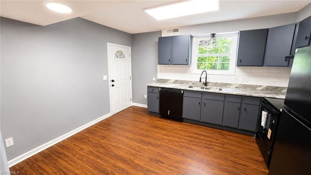 462 Mcpherson Drive, Mebane, NC 27302