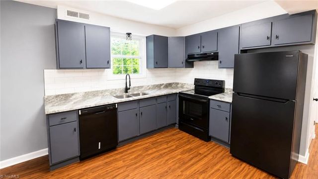 462 Mcpherson Drive, Mebane, NC 27302