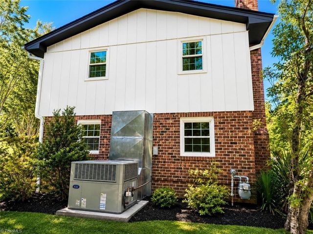 462 Mcpherson Drive, Mebane, NC 27302