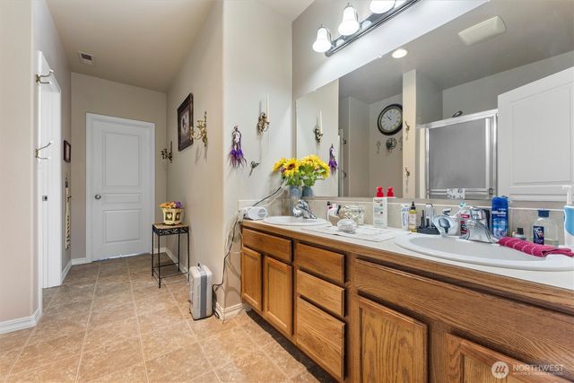 521 Florida Street, Moses Lake, WA 98837