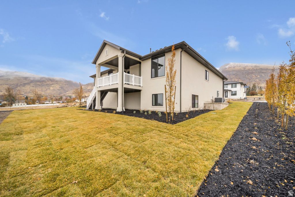 Image 4 of property listing at 176 S 1150 E, Pleasant Grove, UT 84062