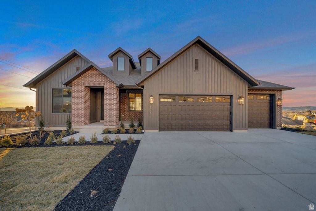 Image 6 of property listing at 176 S 1150 E, Pleasant Grove, UT 84062