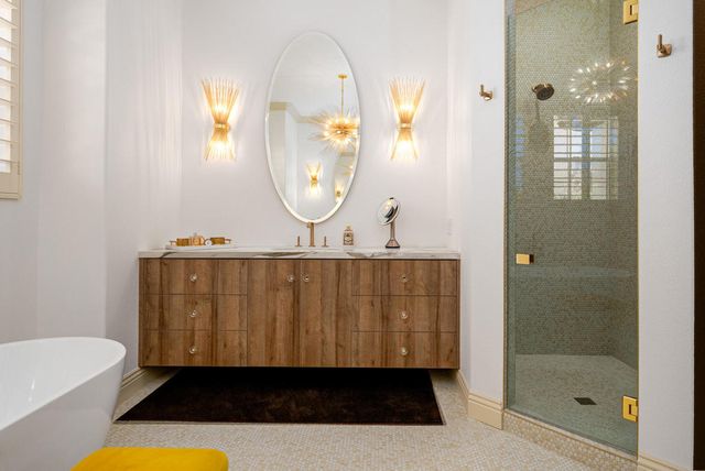 595 E Bogert Trail, Palm Springs, CA 92264