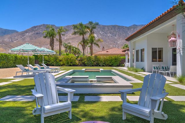 595 E Bogert Trail, Palm Springs, CA 92264