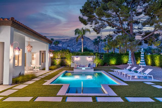 595 E Bogert Trail, Palm Springs, CA 92264