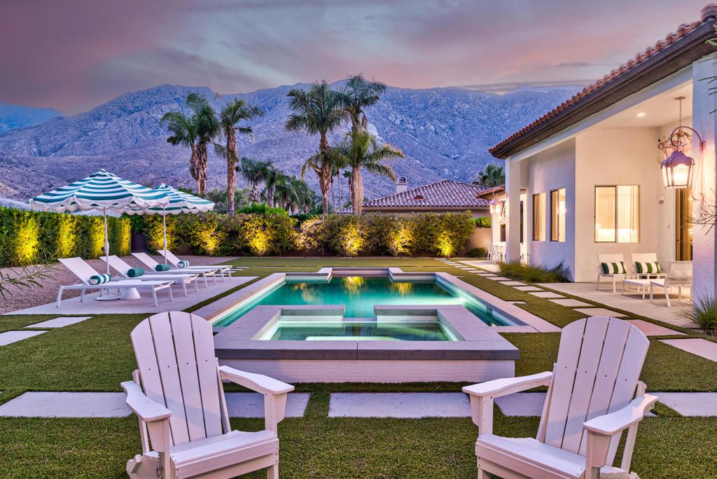 595 E Bogert Trail, Palm Springs, CA 92264