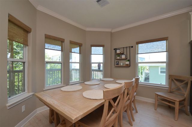 13823 Mutiny Lane, Galveston, TX 77554