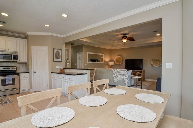 13823 Mutiny Lane, Galveston, TX 77554