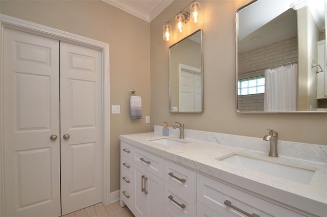 13823 Mutiny Lane, Galveston, TX 77554