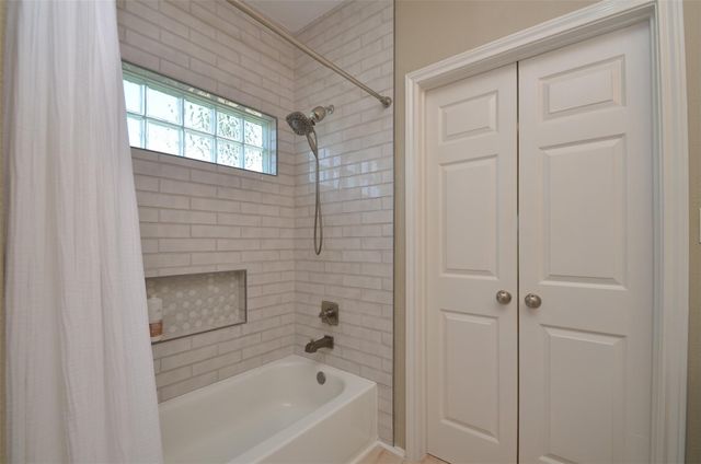 13823 Mutiny Lane, Galveston, TX 77554