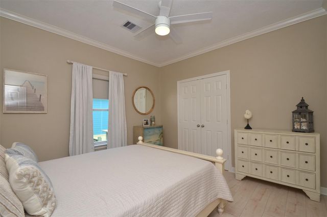 13823 Mutiny Lane, Galveston, TX 77554