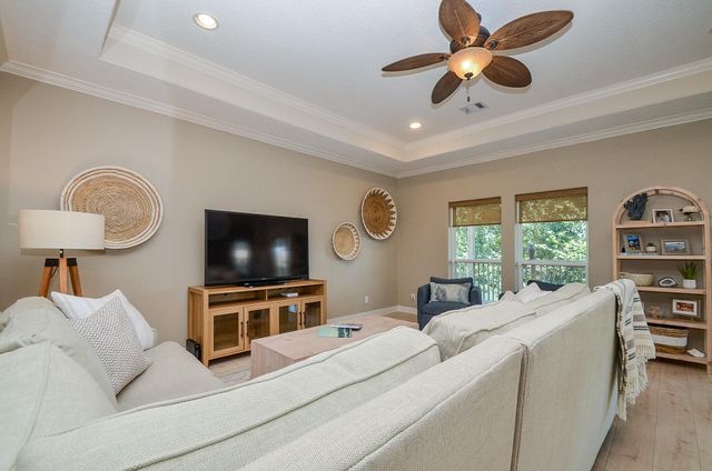 13823 Mutiny Lane, Galveston, TX 77554