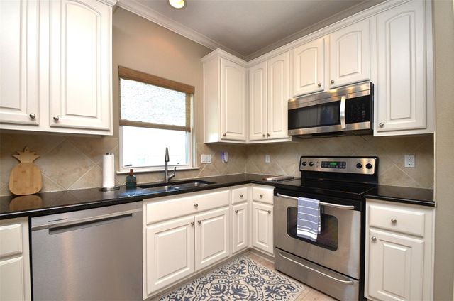 13823 Mutiny Lane, Galveston, TX 77554