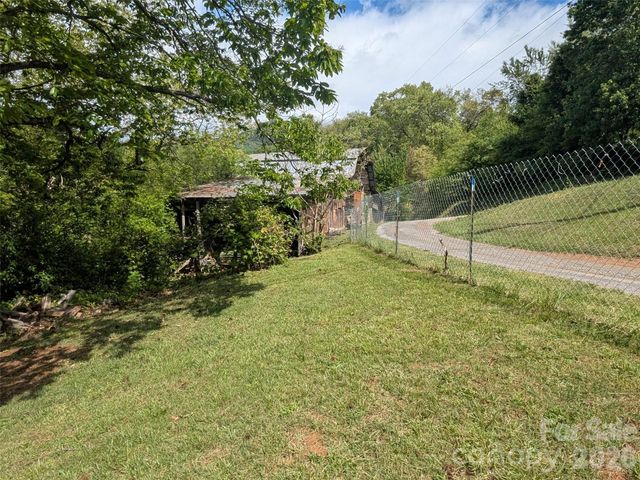 1920 Thickety Road, Clyde, NC 28721