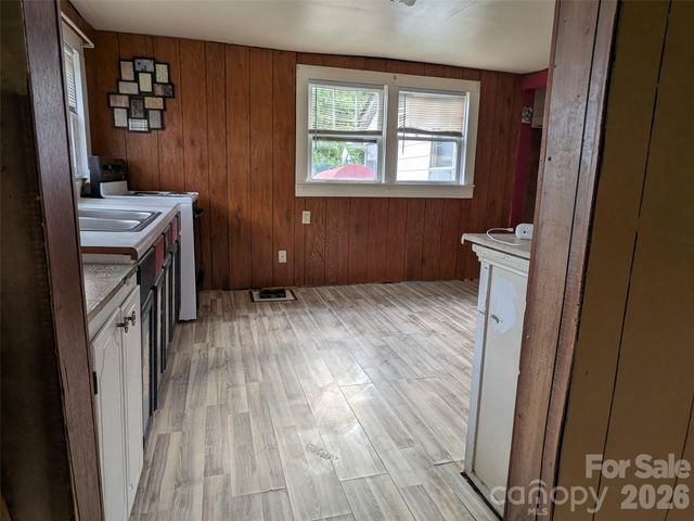 1920 Thickety Road, Clyde, NC 28721