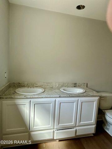 211 Camerons Cove Drive, Carencro, LA 70520