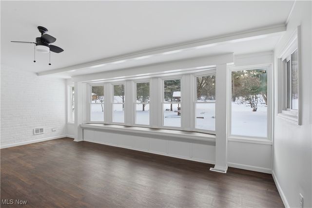 1549 W Sprague Road, Broadview Heights, OH 44147