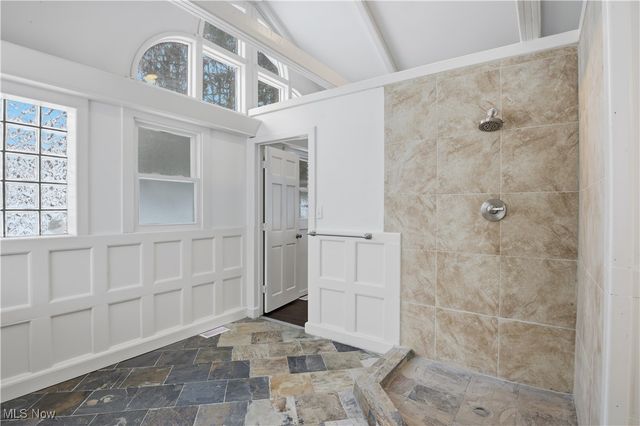 1549 W Sprague Road, Broadview Heights, OH 44147