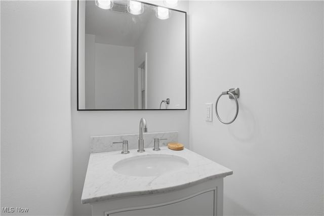 1549 W Sprague Road, Broadview Heights, OH 44147