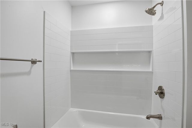 1549 W Sprague Road, Broadview Heights, OH 44147