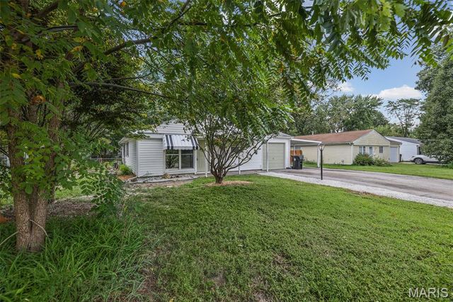 1413 Wabash Avenue, Belleville, IL 62220