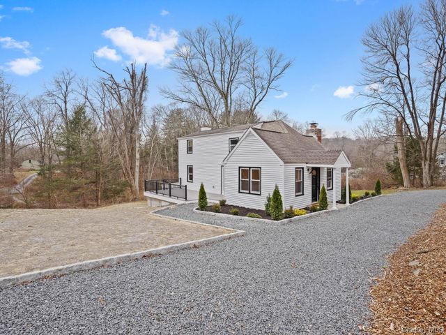 65 Hickory Lane, Bedford, NY 10506